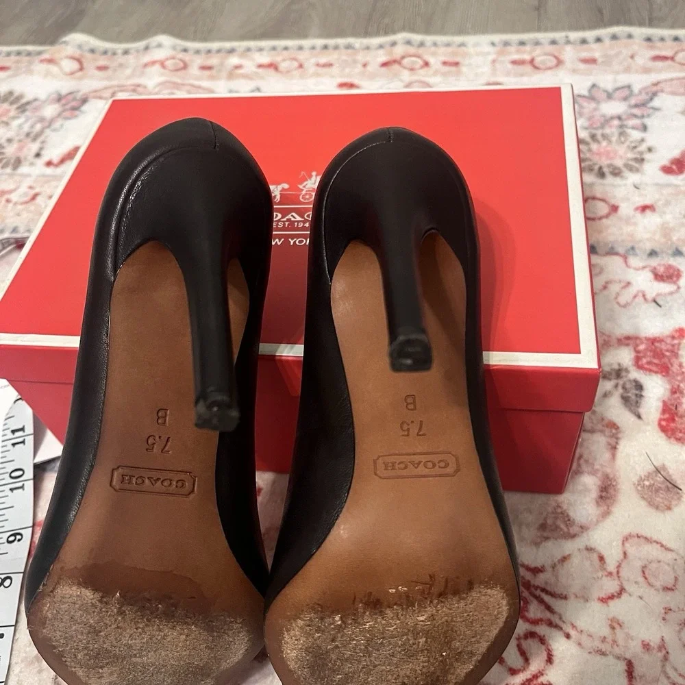 Coach Shoes Size 7.5B Black Heel with Snake Skin Pointed Toe and Gold Band Box